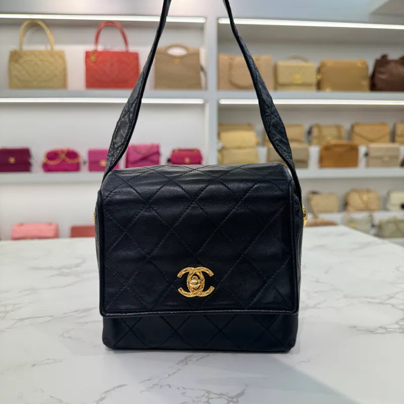 rc443-chanel-vintage-black-lambskin-straight-flap-handbag