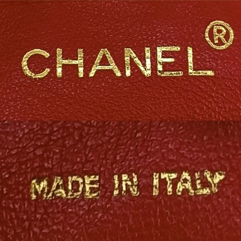 c492-chanel-vintage-red-lambskin-tassel-camera-bag