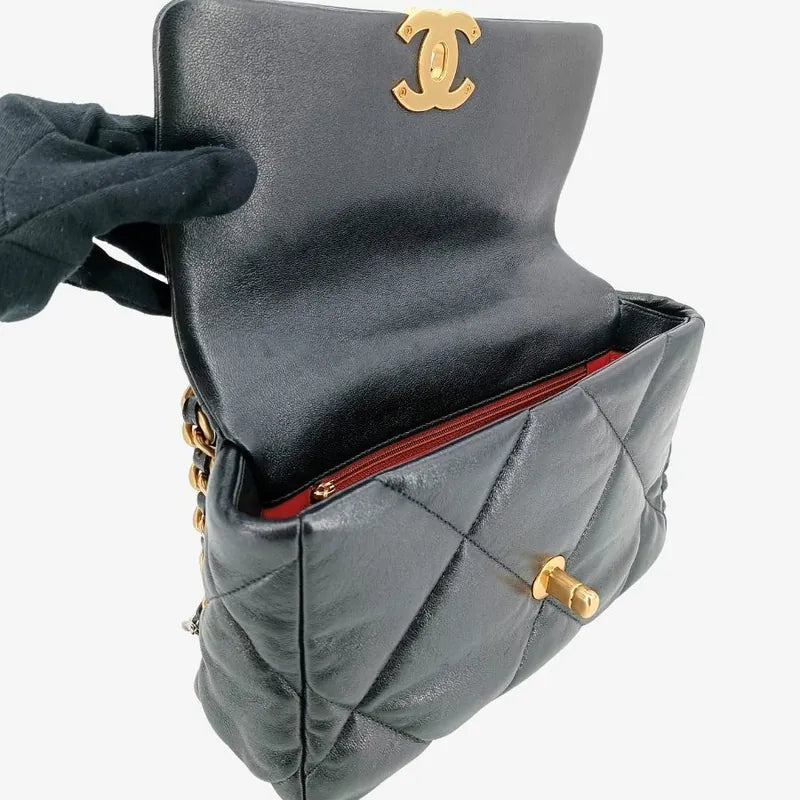 ra243-chanel-black-shiny-lambskin-quilted-19-shoulder-bag