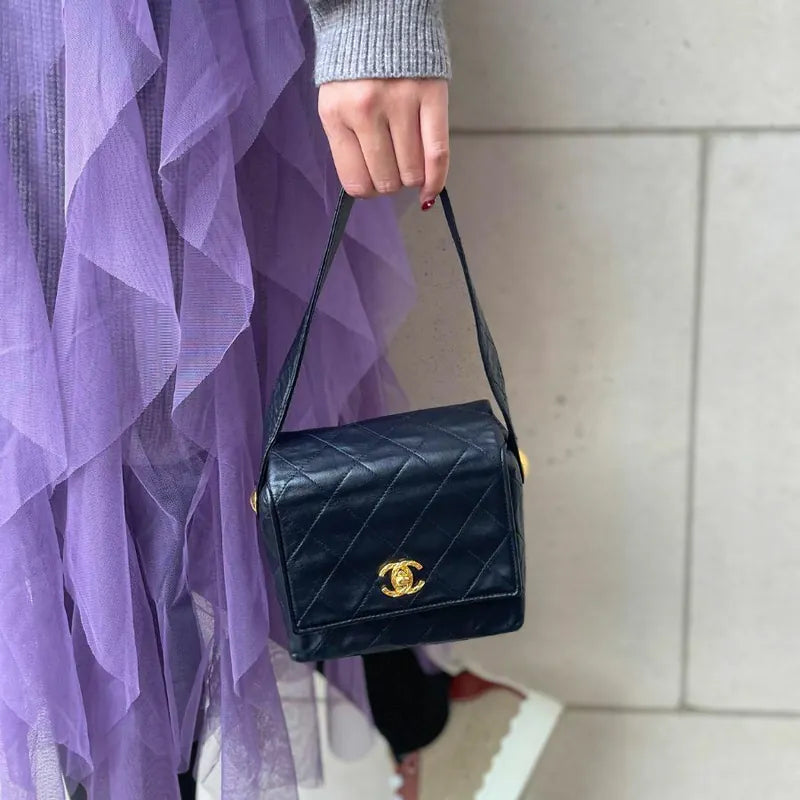 rc443-chanel-vintage-black-lambskin-straight-flap-handbag