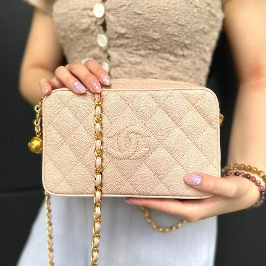 ra032-chanel-vintage-pink-caviar-leather-golden-ball-camera-bag