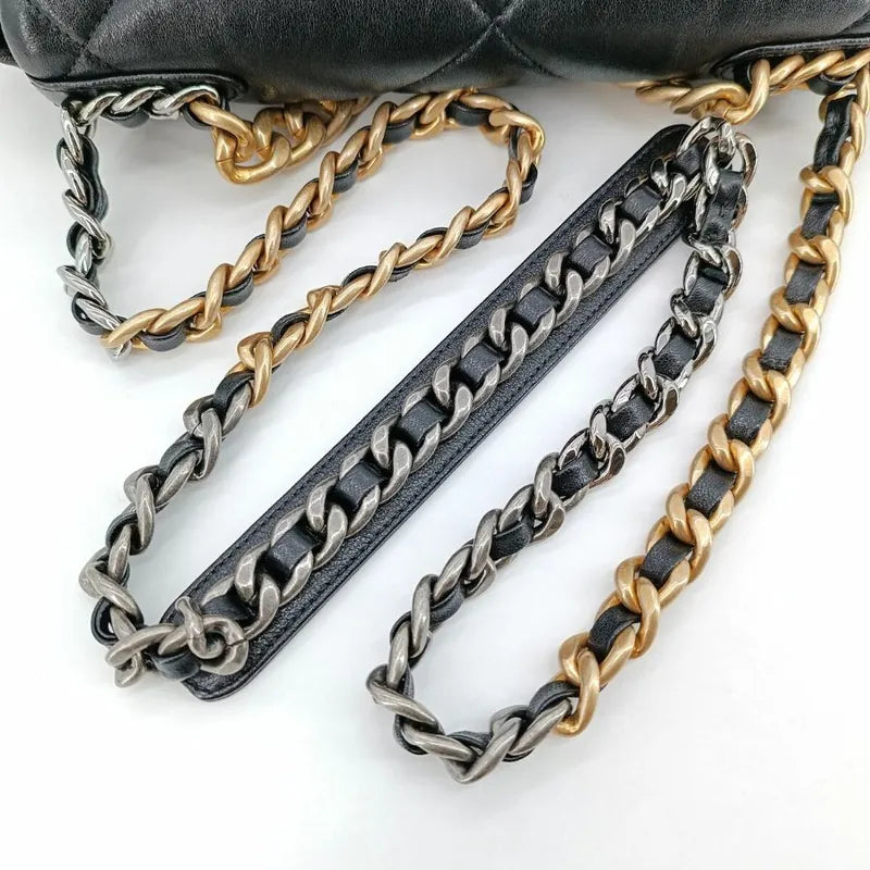 ra243-chanel-black-shiny-lambskin-quilted-19-shoulder-bag