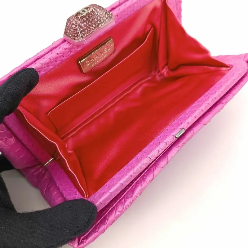 c350-chanel-pink-snakeskin-rhinestone-clasp-clutch-bag