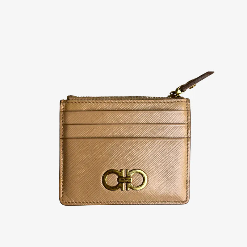 jy345-salvatore-ferragamo-vintage-beige-caviar-leather-card-holder