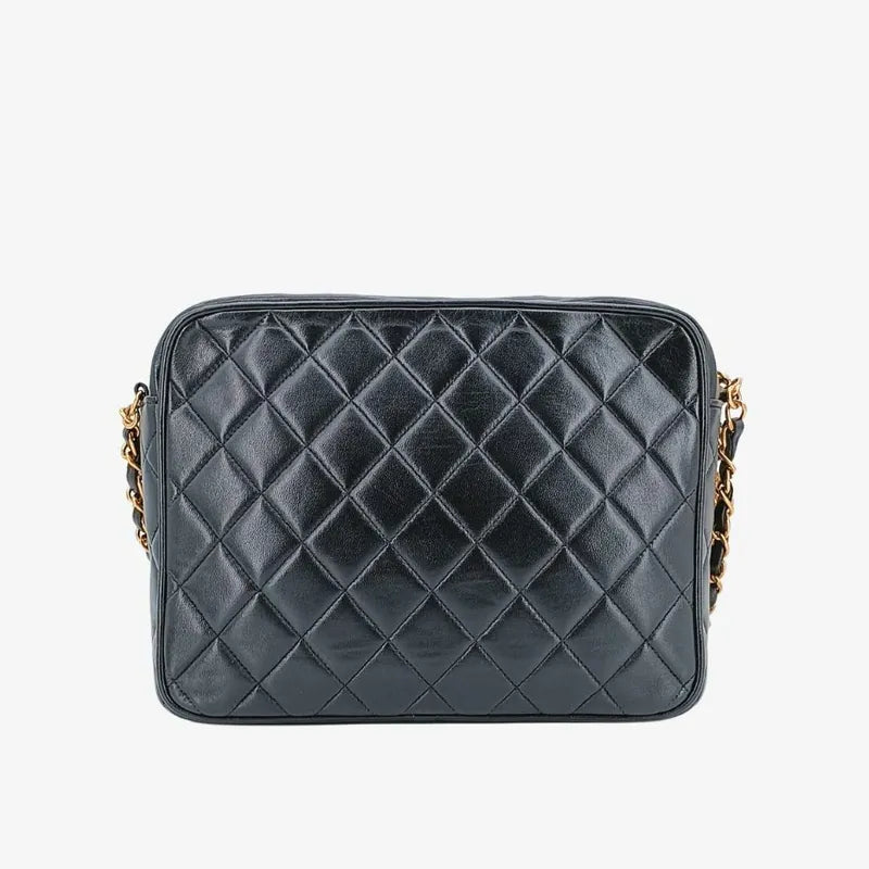 ra124-chanel-vintage-black-lambskin-quilted-camera-bag