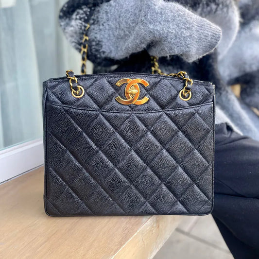 jw480-chanel-vintage-black-caviar-leather-big-cc-tote-bag