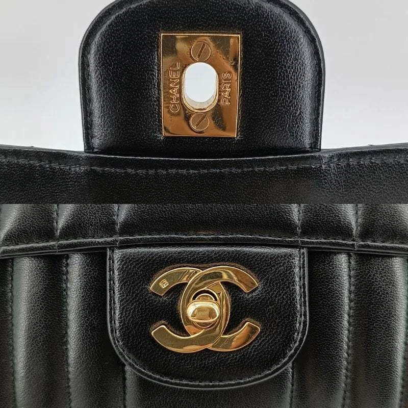 jt290-chanel-vintage-black-lambskin-vertical-flap-bag