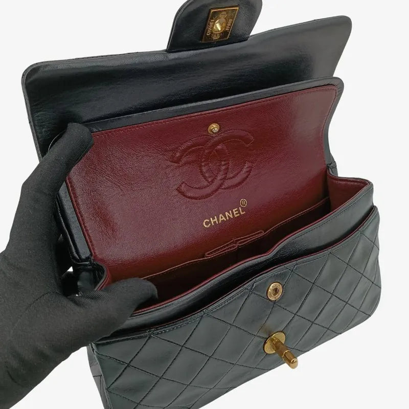 c524-chanel-vintage-black-lambskin-23cm-classic-flap-bag