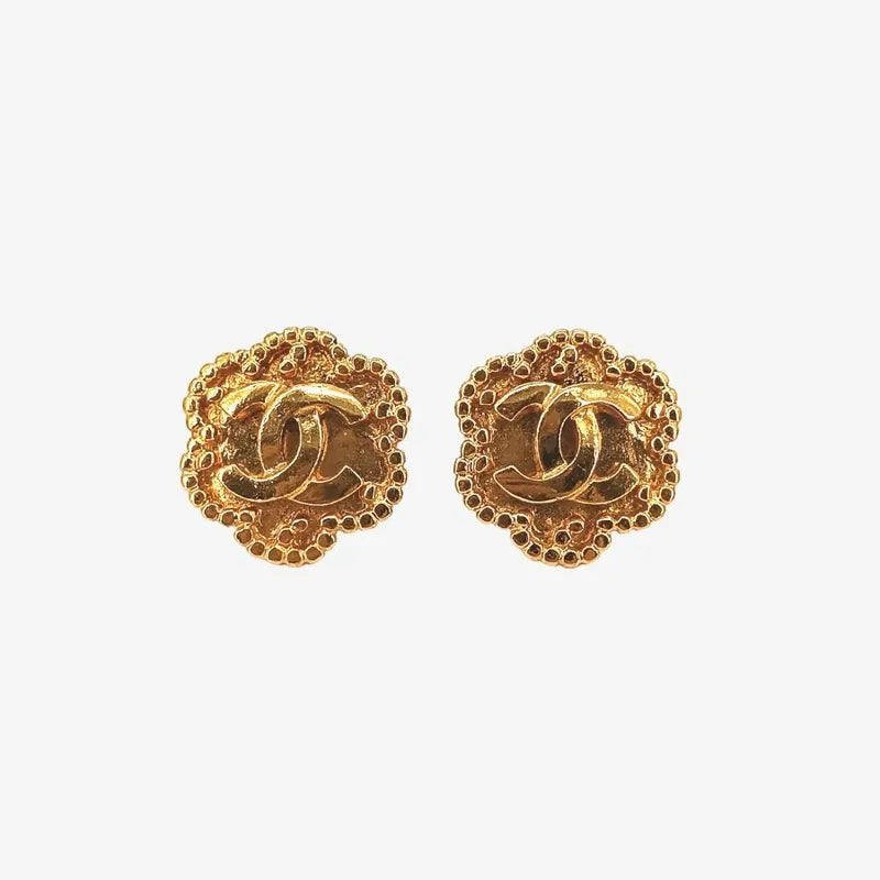 jt209-chanel-vintage-cc-logo-gold-plated-clip-on-earrings