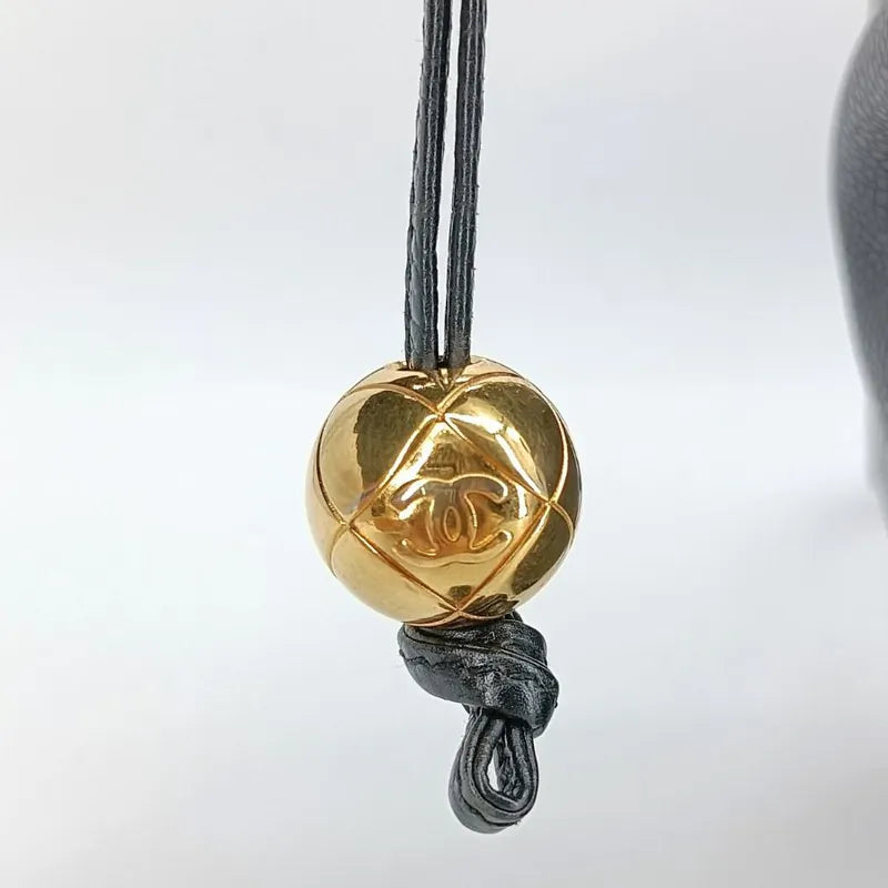 c410-chanel-vintage-black-caviar-leather-tote-bag