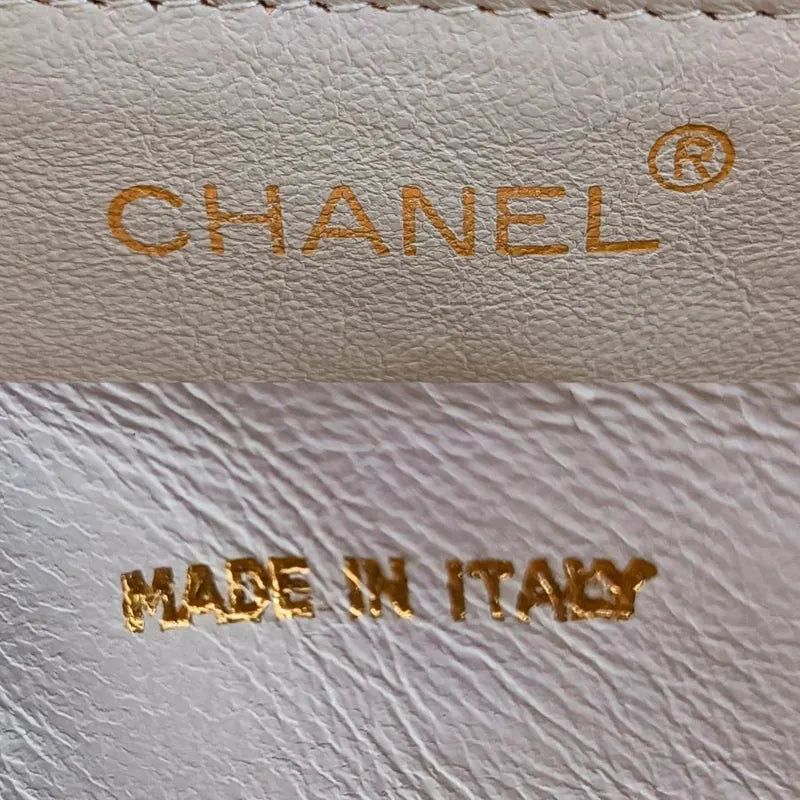 rb924-chanel-vintage-beige-caviar-leather-flap-bag