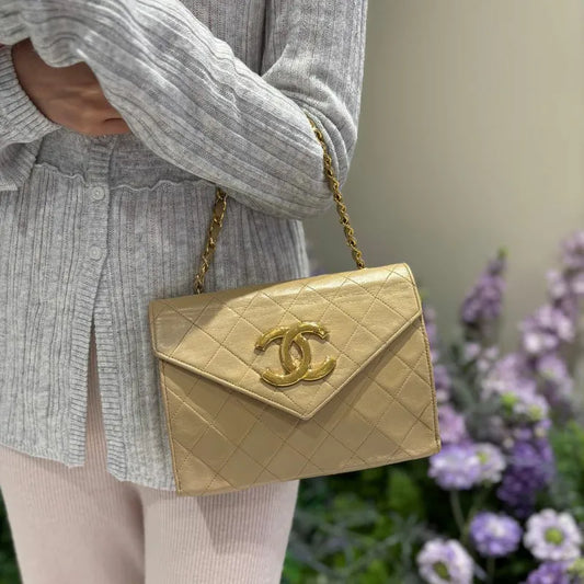 c565-chanel-vintage-beige-lambskin-big-cc-pointed-flap-bag