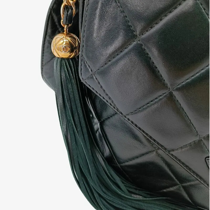 jt599-chanel-vintage-black-lambskin-tessel-camera-bag