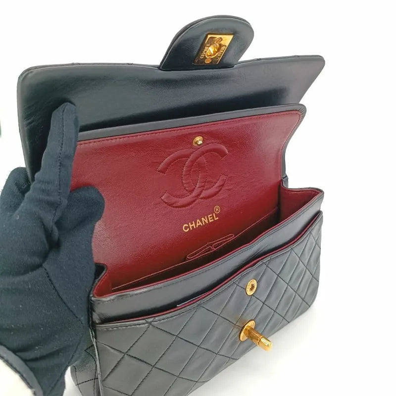 jt076-chanel-vintage-black-lambskin-23cm-classic-flap-bag