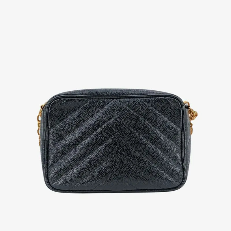 ju669-chanel-vintage-black-caviar-leather-gold-chain-chevron-camera-bag