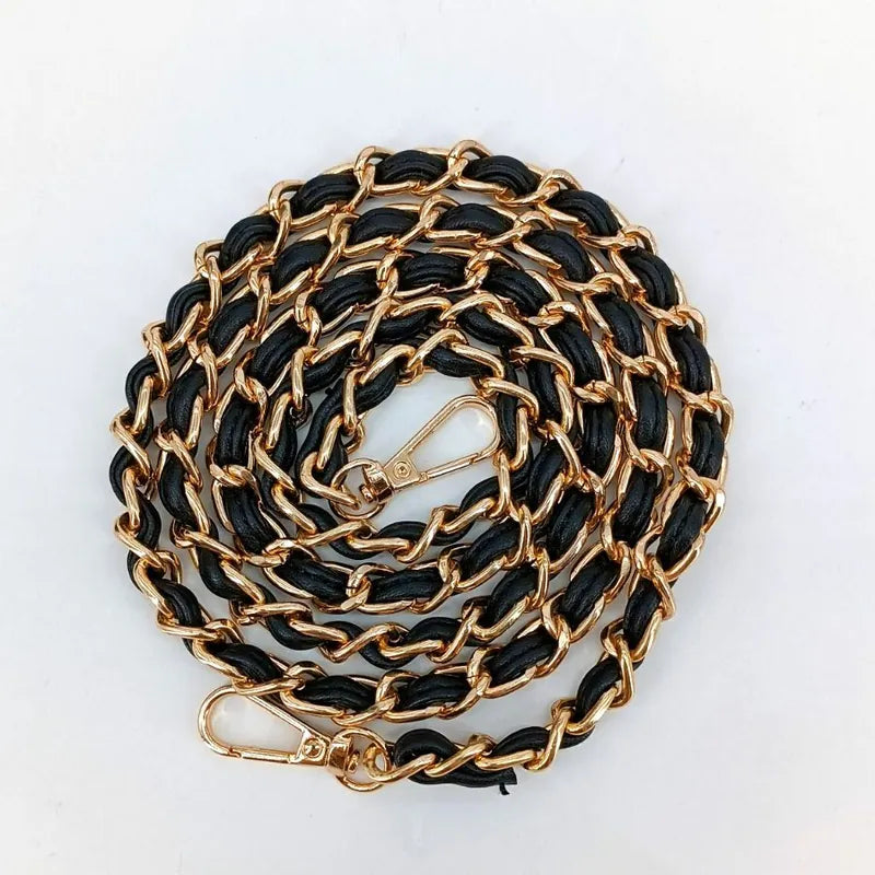 tk017-chanel-vintage-black-caviar-leather-cosmetic-bag