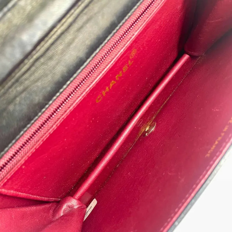 c519-chanel-vintage-black-lambskin-full-flap-bag