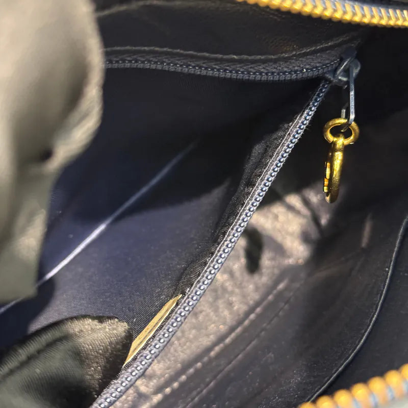 rb795-chanel-vintage-white-navy-lambskin-gold-chain-camera-bag