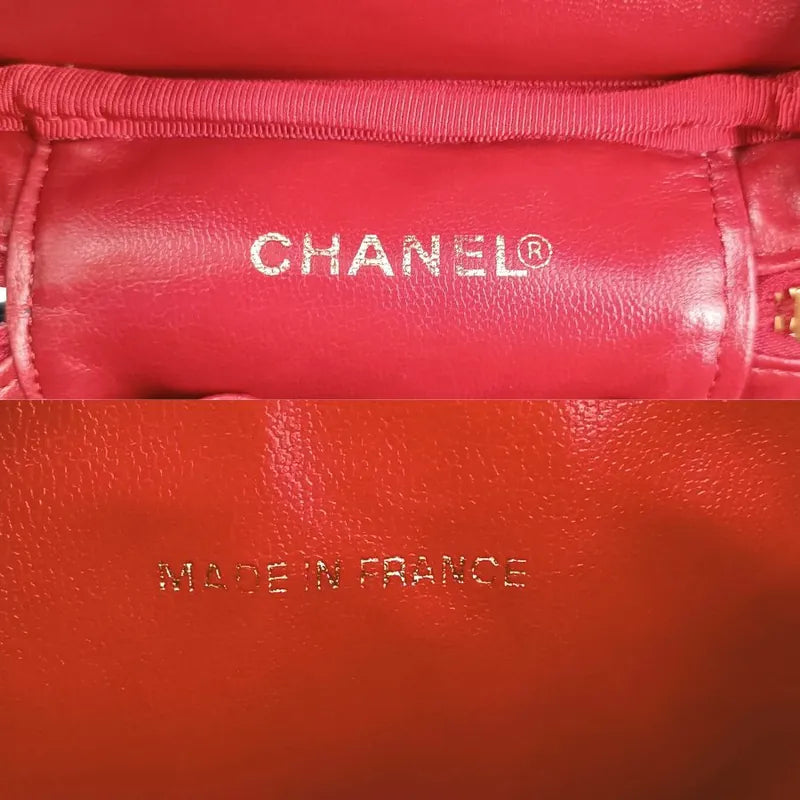 js658-chanel-vintage-red-caviar-leather-cosmetic-bag