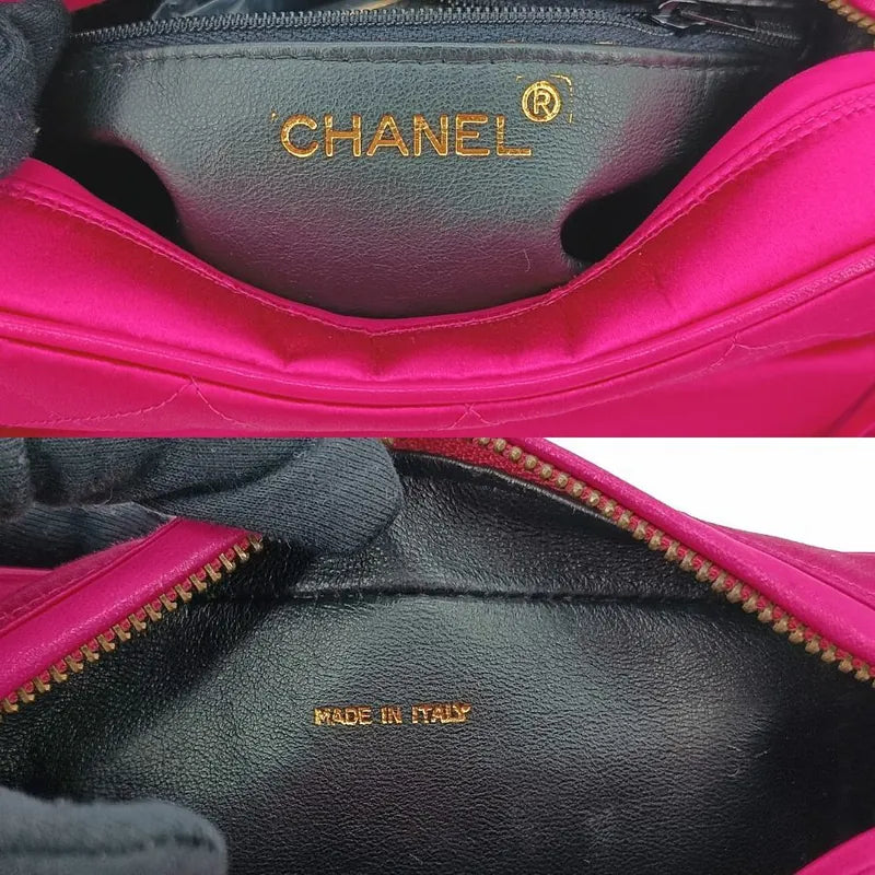 jt569-chanel-vintage-pink-satin-tassels-gold-chain-camera-bag