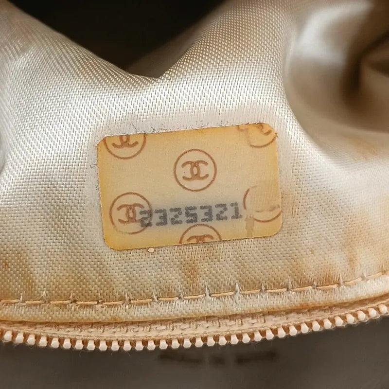 c462-chanel-vintage-gold-lambskin-gold-chain-camera-bag