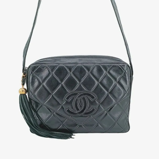 jt599-chanel-vintage-black-lambskin-tessel-camera-bag