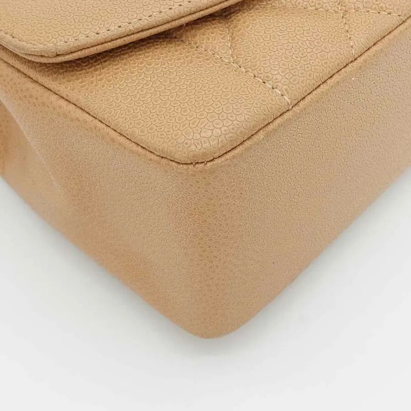 jah44-chanel-vintage-beige-caviar-25cm-diana-flap-bag