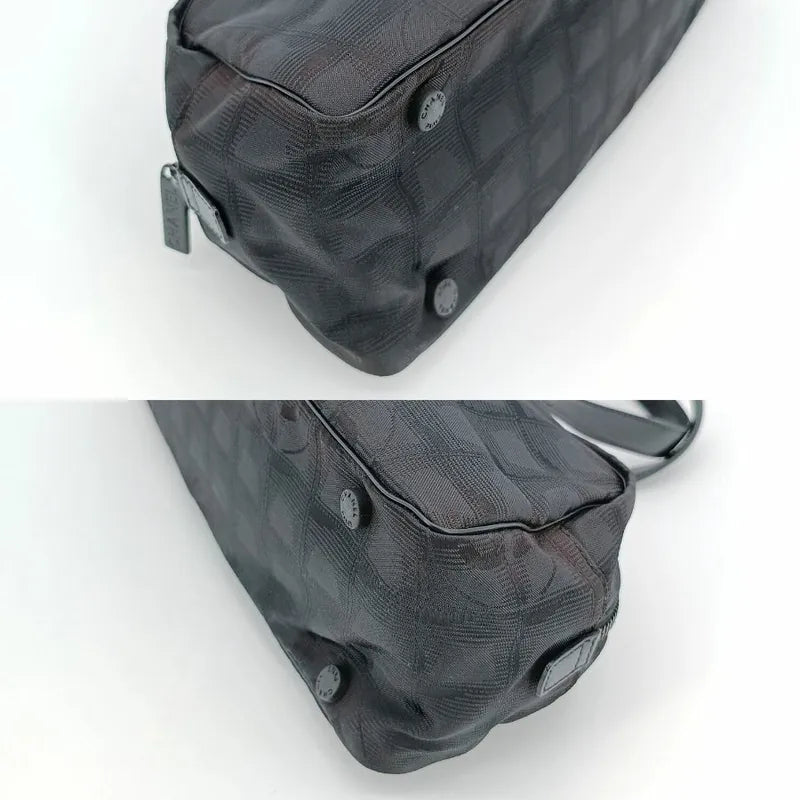 js905-chanel-vintage-black-nylon-handbag