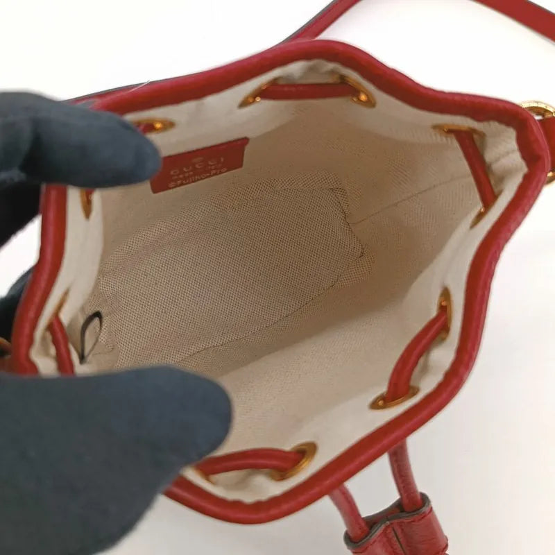 jt252-gucci-x-doraemon-gg-supreme-monogram-mini-bucket-bag