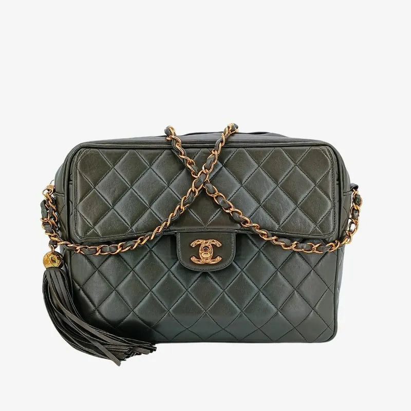 ra204-chanel-vintage-dark-green-lambskin-quilted-camera-bag