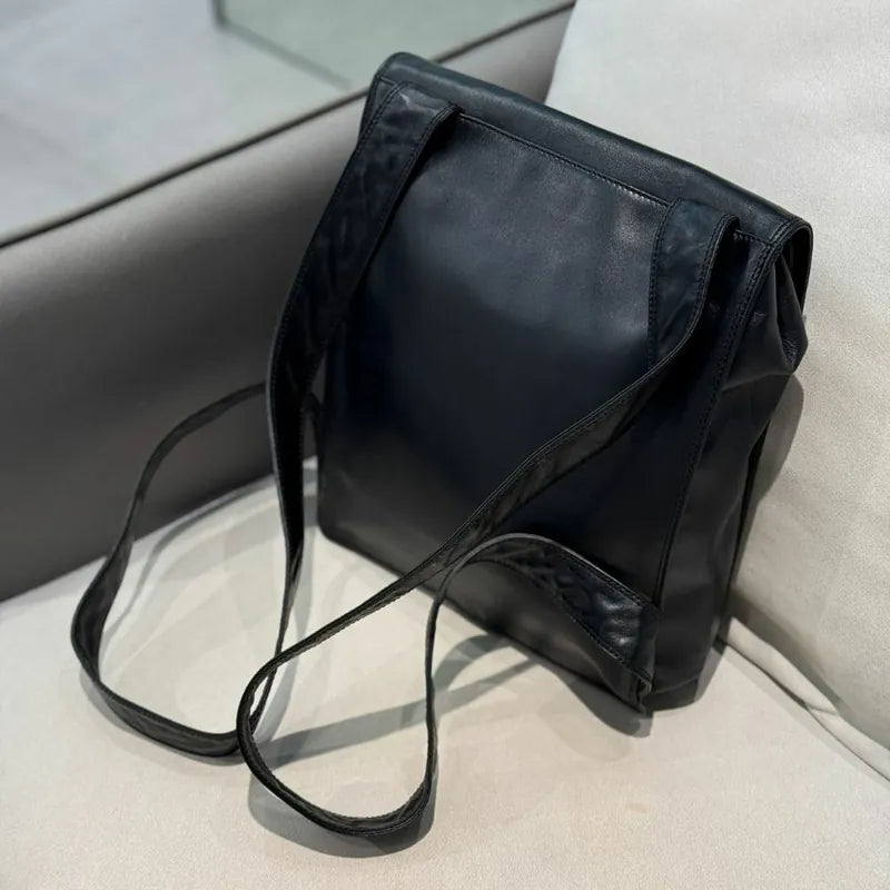 jx064-chanel-vintage-black-lambskin-backpack
