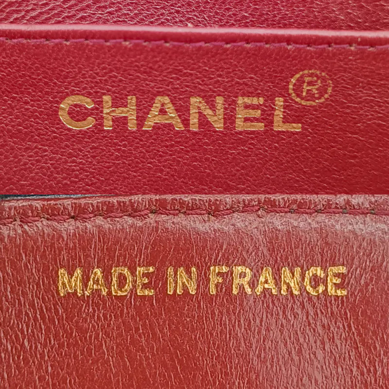 rb623-chanel-vintage-black-lambskin-22cm-diana-flap-bag