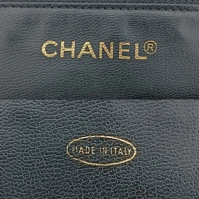 jah161-chanel-vintage-black-lambskin-embossed-logo-tote-bag