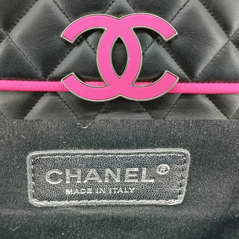 jah80-chanel-black-lambskin-quilted-flap-bag