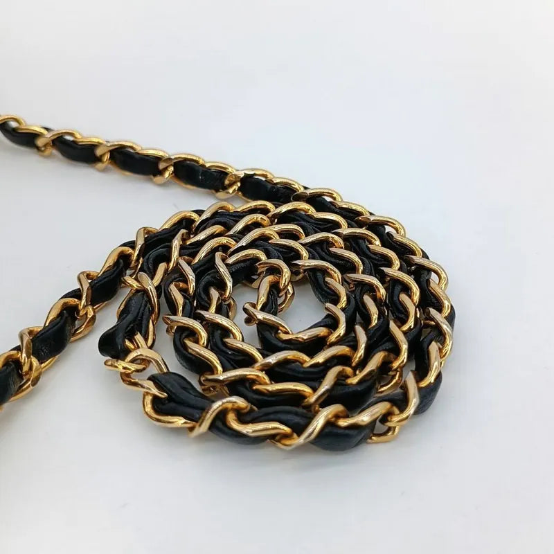 js523-chanel-vintage-black-lambskin-25cm-flap-bag