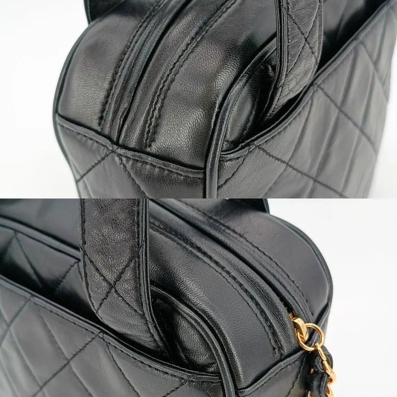 ra717-chanel-vintage-black-lambskin-quilted-handbag
