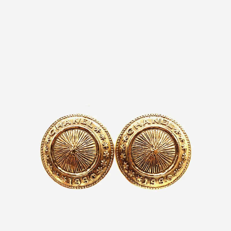jm891-chanel-vintage-gold-plated-clip-on-earrings