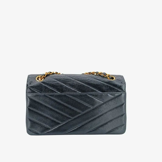 js673-chanel-vintage-black-lambskin-cross-stripe-flap-bag