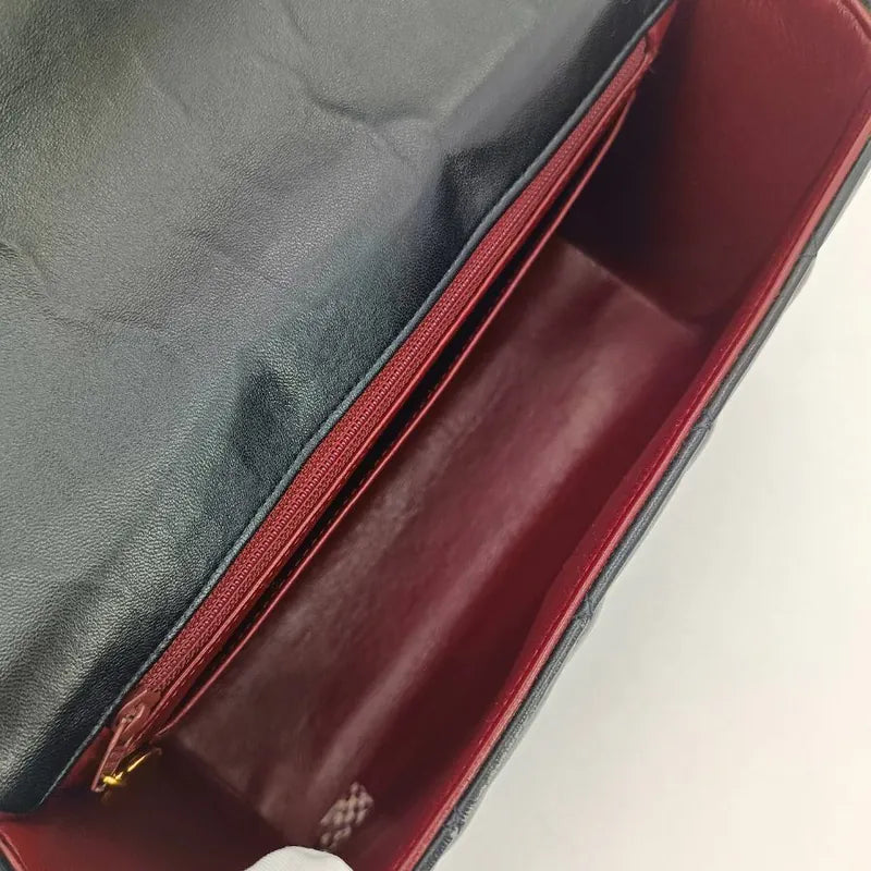 rb213-chanel-vintage-black-lambskin-quilted-flap-bag