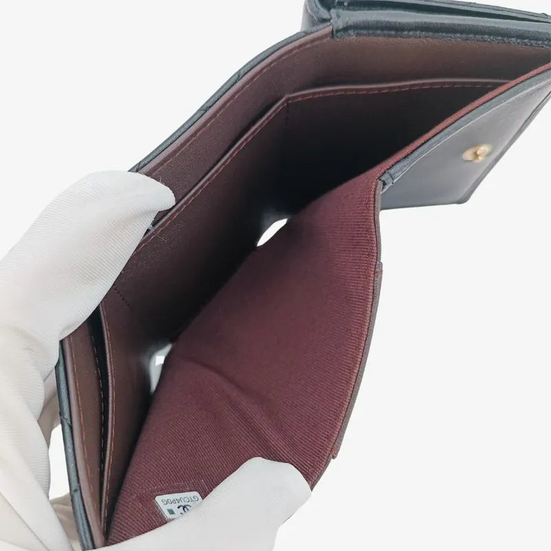 ju428-chanel-black-lambskin-classic-small-flap-wallet