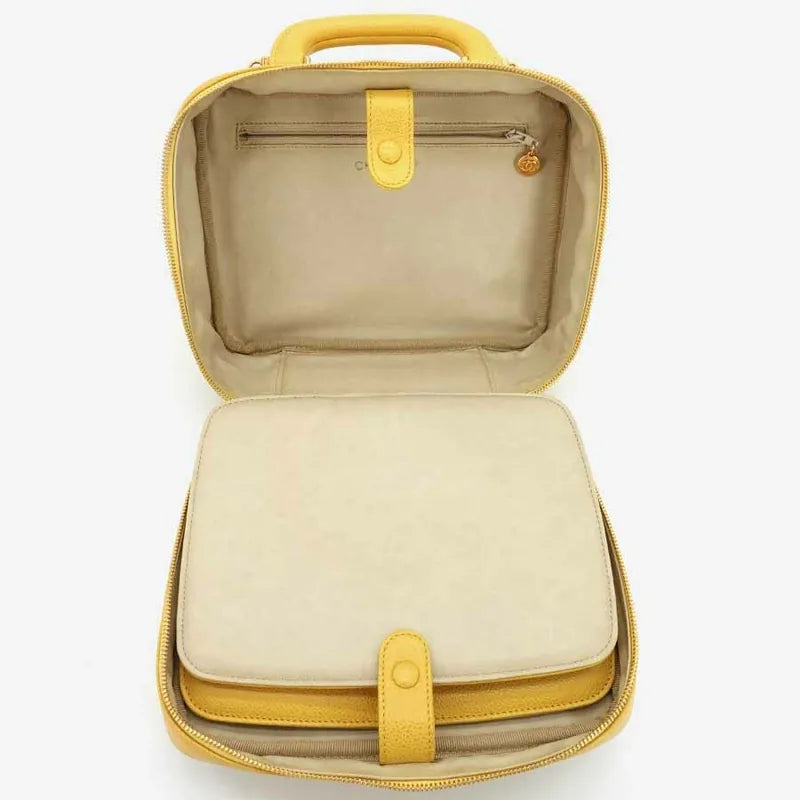 jr680-chanel-vintage-yellow-caviar-leather-cosmetic-bag
