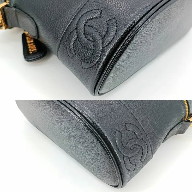 ra044-chanel-vintage-black-caviar-leather-embossed-logo-camera-bag