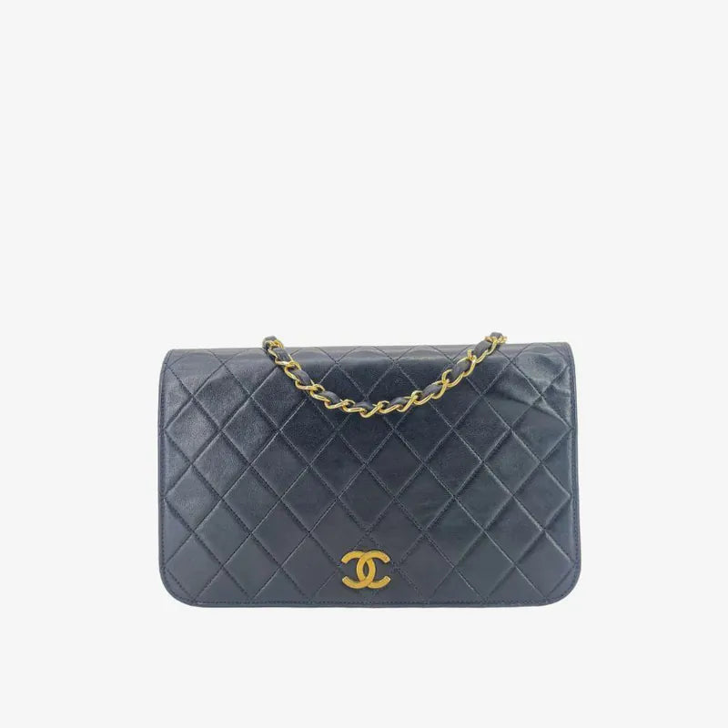 c519-chanel-vintage-black-lambskin-full-flap-bag