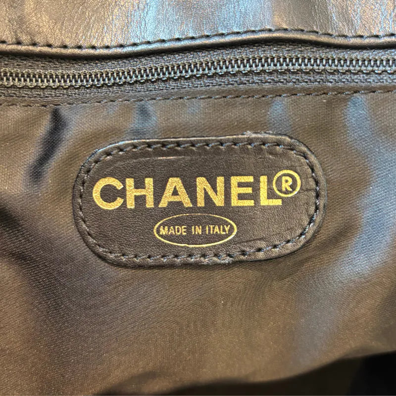 rb143-chanel-vintage-black-lambskin-flap-bag