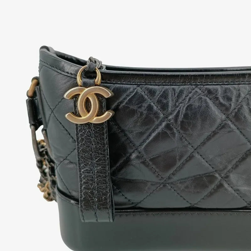 ra257-chanel-black-calfskin-gabrielle-shoulder-bag