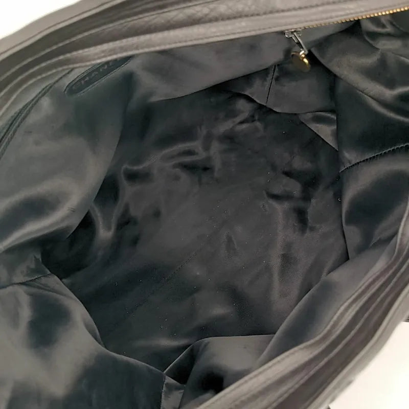 rb713-chanel-vintage-black-lambskin-quilted-tote-bag