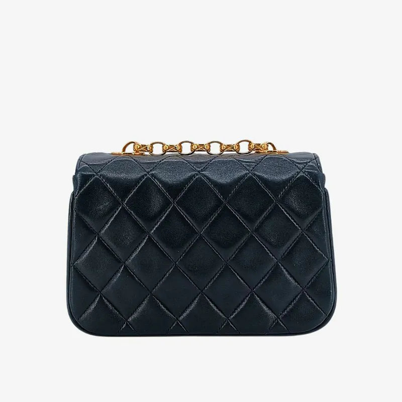 c459-chanel-vintage-black-lambskin-gold-chain-flap-bag
