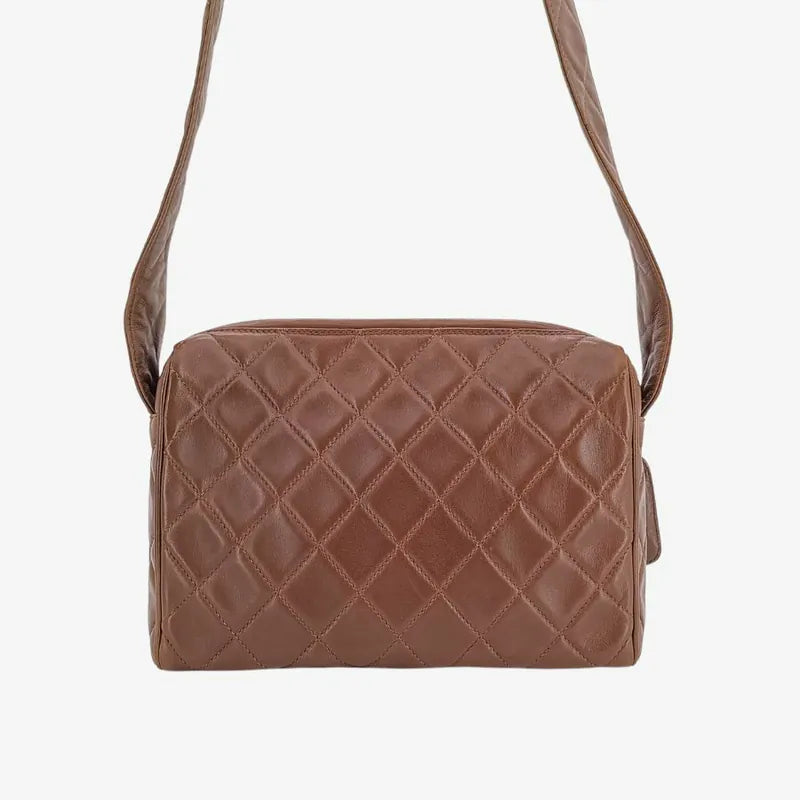 rb462-chanel-vintage-brown-lambskin-camera-bag