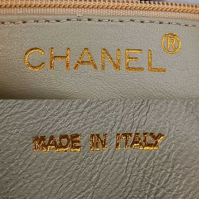 rb285-chanel-vintage-beige-lambskin-camera-bag