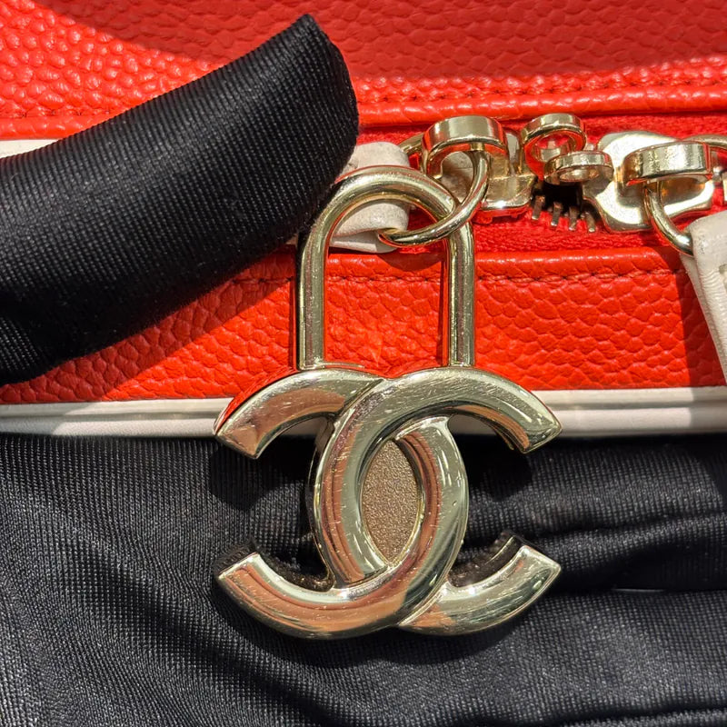 c540-chanel-white-red-blue-caviar-leather-vanity-case-bag